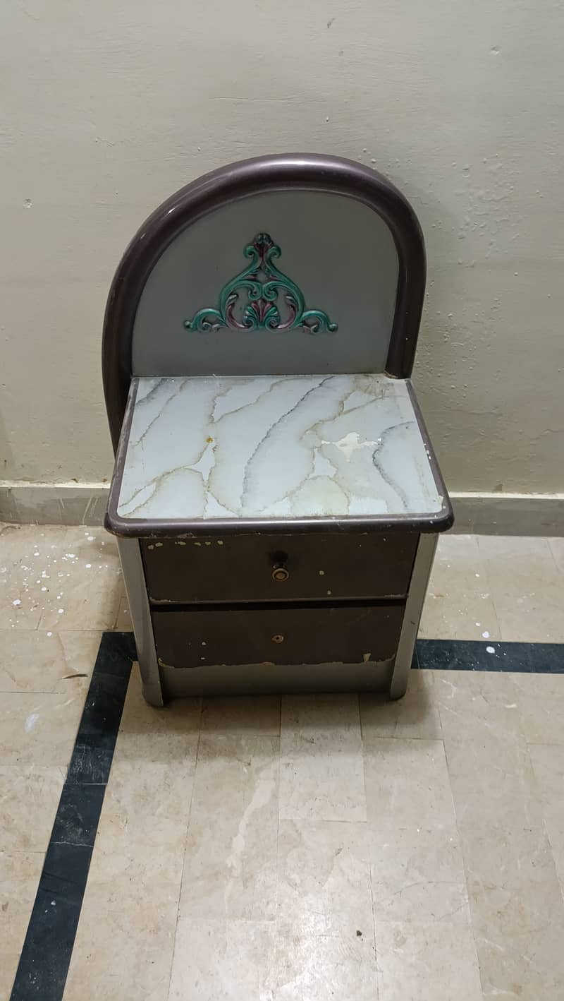Dressing table and side tables 1