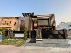 1 Kanal Brand new ultra Modern house for sale with 10 kv solar system Royal Orchard Multan .