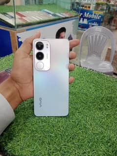 vivo y19s 8gb 128gb condition 10 by 10 only set charger