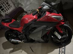 Kawasaki zx300 replica but engine swap Japanes 4 cylinder Suzuki