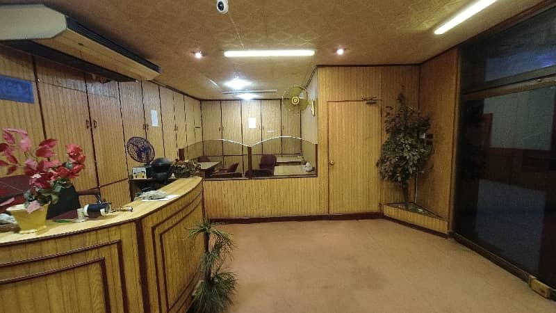 Get In Touch Now To Buy A Prime Location Office In Gulshan-e-Iqbal - Block 14 5