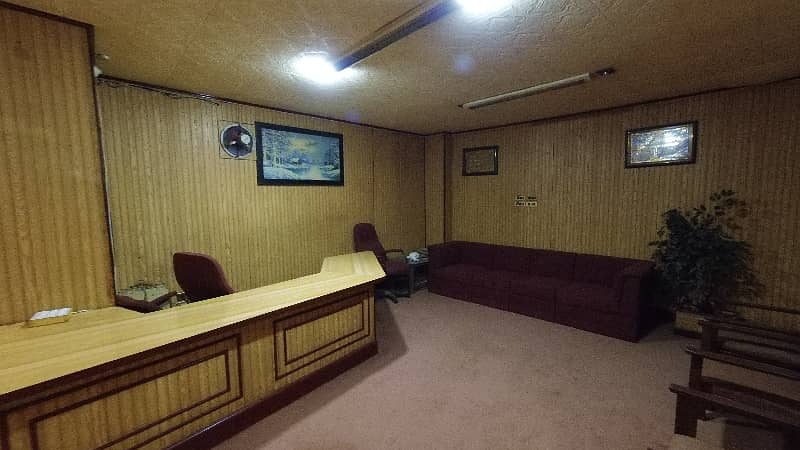 Get In Touch Now To Buy A Prime Location Office In Gulshan-e-Iqbal - Block 14 9