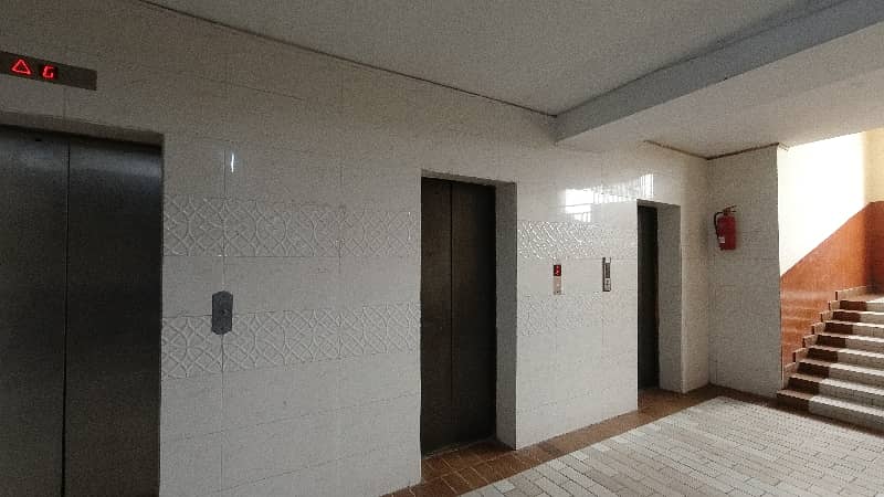 Get In Touch Now To Buy A Prime Location Office In Gulshan-e-Iqbal - Block 14 13