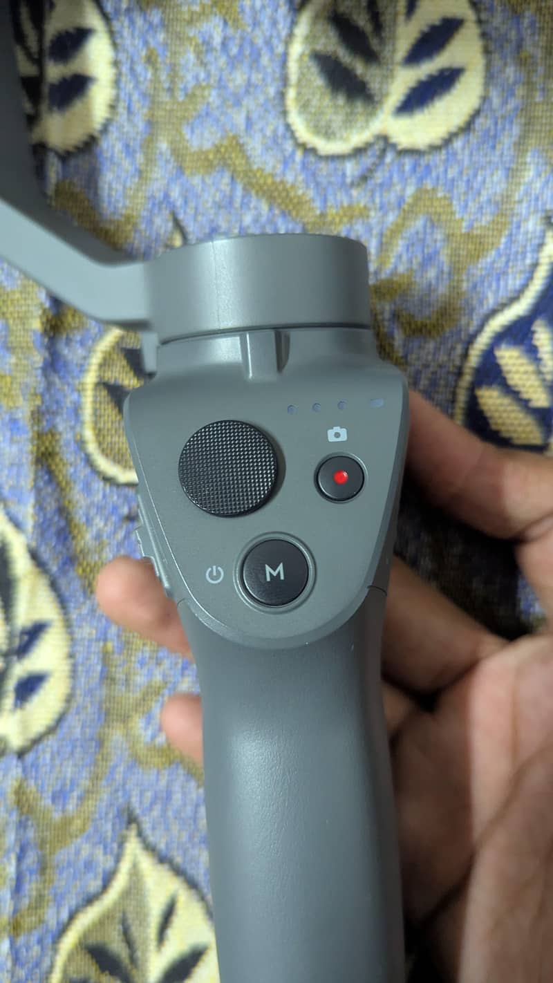 DJI mob 2 Mobile gimble for vlogging  Mobile gimble for vlogging 2