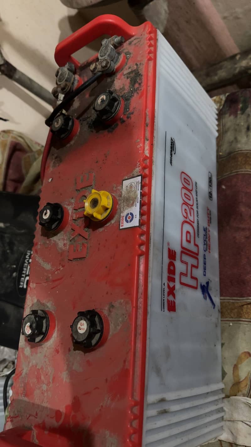 UPS inverter and batter complete set up 3 months used only 1