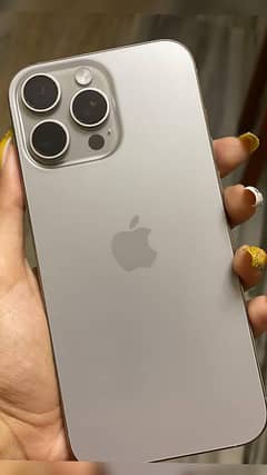 Apple iPhone 16 Pro Max