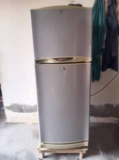 waves ka mediam size refrigerators