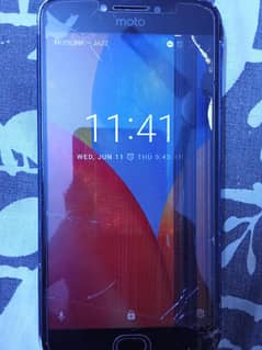 Moto E5 plus finger print LCD break hai.
