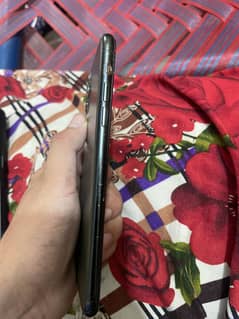 Iphone 11 pro pta approved read description
