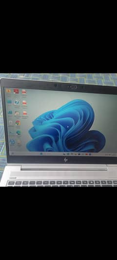 hp i 5 8th gen 840 8/256ssd