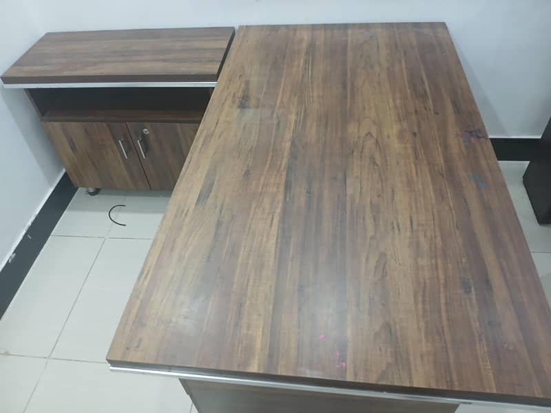 office table with side table 2