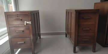 Solid wood office table