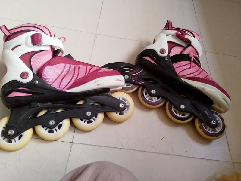 roller skates 0