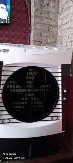 2 year warranty  0_3_1_3_7_1_2_0_9_9_8 Whatsapp 2week used urgent sale