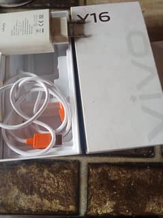 vivo y 16 box with charger