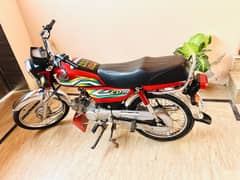 Honda CD70 2023 model condition like New 4400km driven