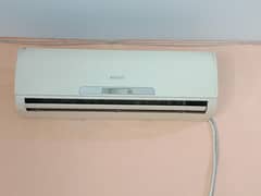 orient 1.5 ac non inverter used. 03065960769