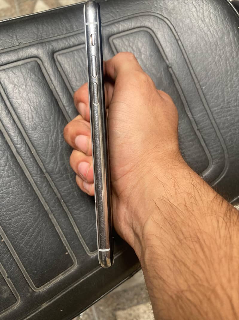 IPHONE X NON PTA 256GB BYPASS READ AD 4