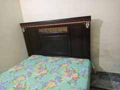 king size bed and queen size mattress.