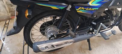Honda prideor