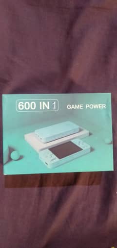 600