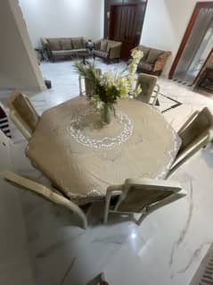Big dining table with 7 chairs