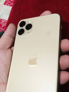 I phone 11 pro max 256gb factory unlock water pack