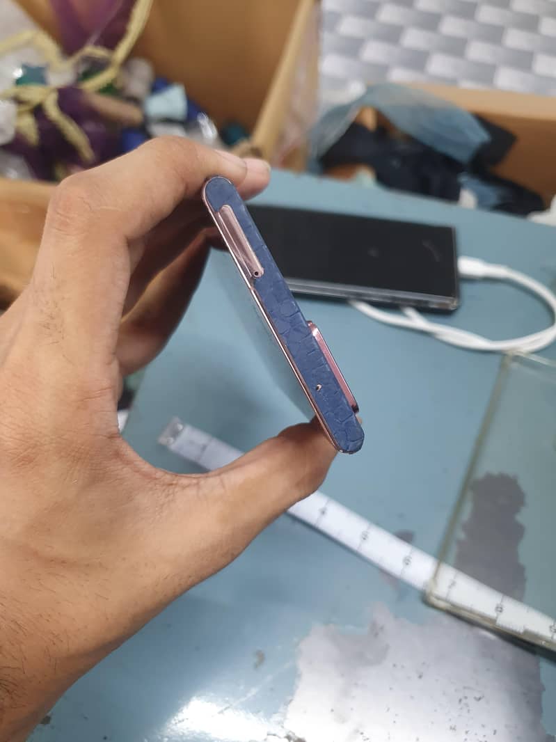 non pta only display lines baki all ok good damera phone  piics me dek 5