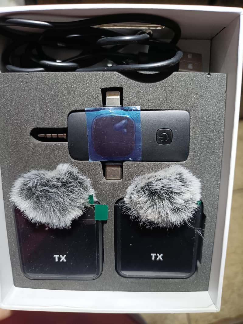 F11-2 Wireless Microphone. Iphone, Android, Camera 2