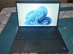 Dell Latitude 3520 Core i7-1165G7 11th generation 8 GB RAM 512 GB SSD