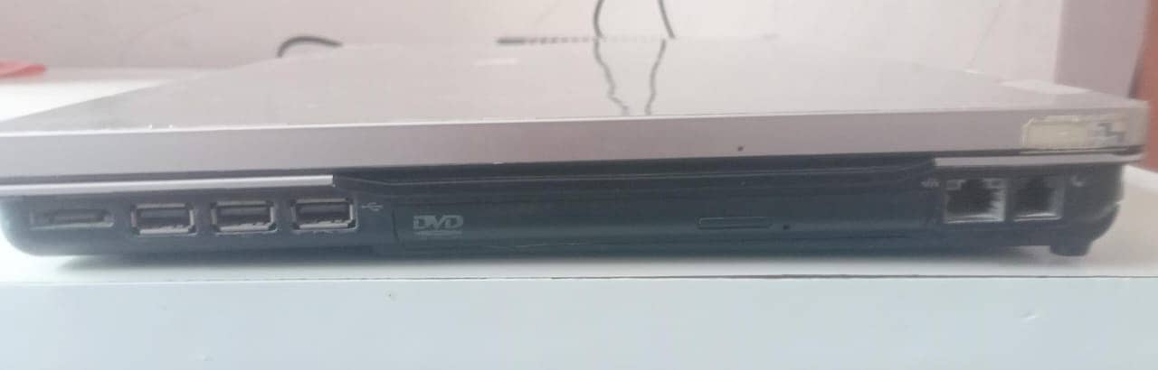 Best Laptop for Open-Source Software Engineers (LINUX) HP ELITEBOOK 87 2