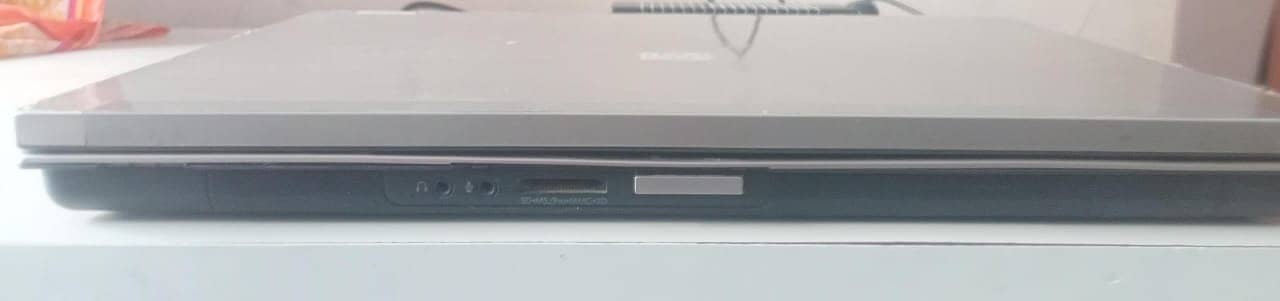 Best Laptop for Open-Source Software Engineers (LINUX) HP ELITEBOOK 87 4