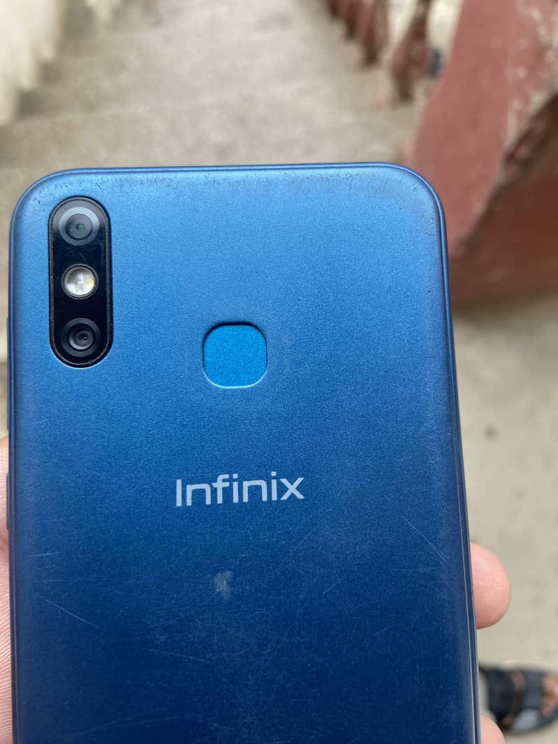 Infnix mobile (with box) only whatapp(03038443240) 2