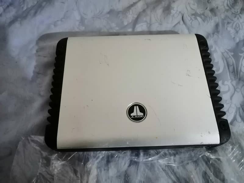 BRANDED AMPLIFIERS 11