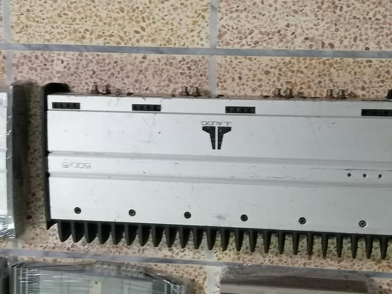 BRANDED AMPLIFIERS 17