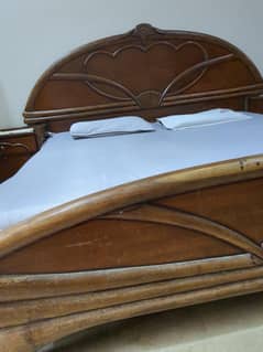 Bed for sale used in Karachi