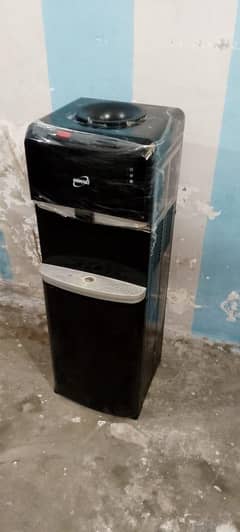 Homage Water Dispenser  Black Color