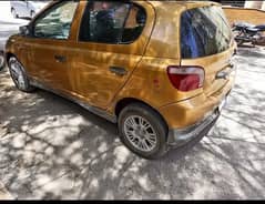 Toyota vitz 2000 model Automatic
