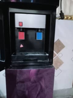 Water dispense for sale used but new condition.