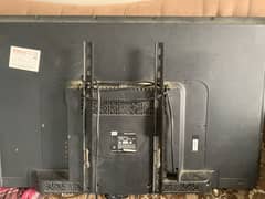 2 Samsung and TCL Lcds for parts