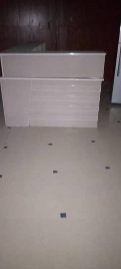 Reception counter