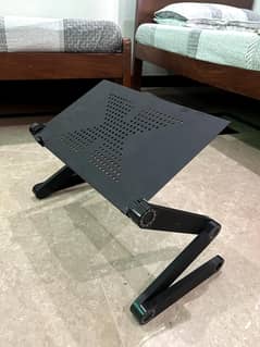 adjustable laptop table
