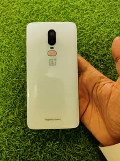 One plus 6 official approved 8 128
