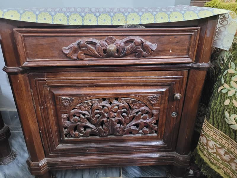 bed dressing table without mattress 3