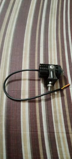 so amazing fog light 10/10 condition no box amazing light two colour
