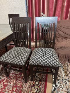 Dining table chairs