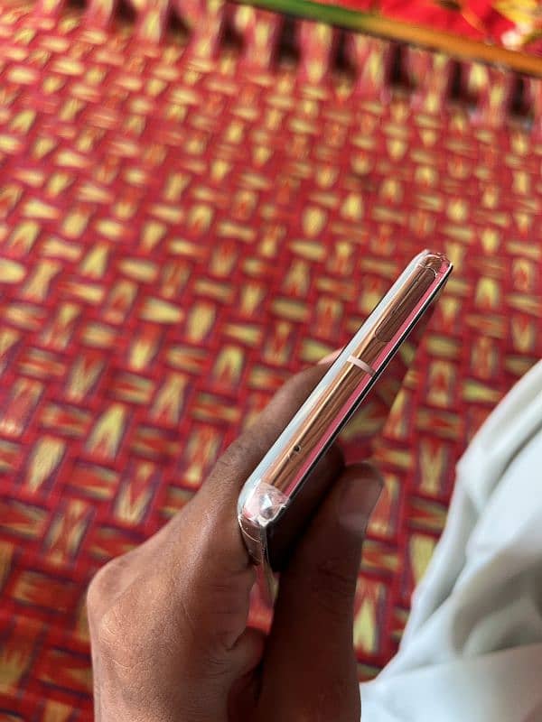 Google pixel 7 pro display changed,display like a orignal good colors 5
