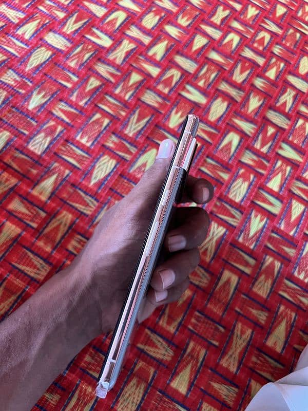 Google pixel 7 pro display changed,display like a orignal good colors 6