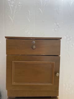 2 side tables