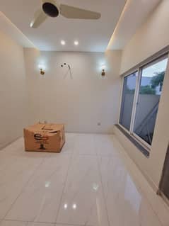 8 MARLA BRAND NEW UPPER PORTION FOR RENT